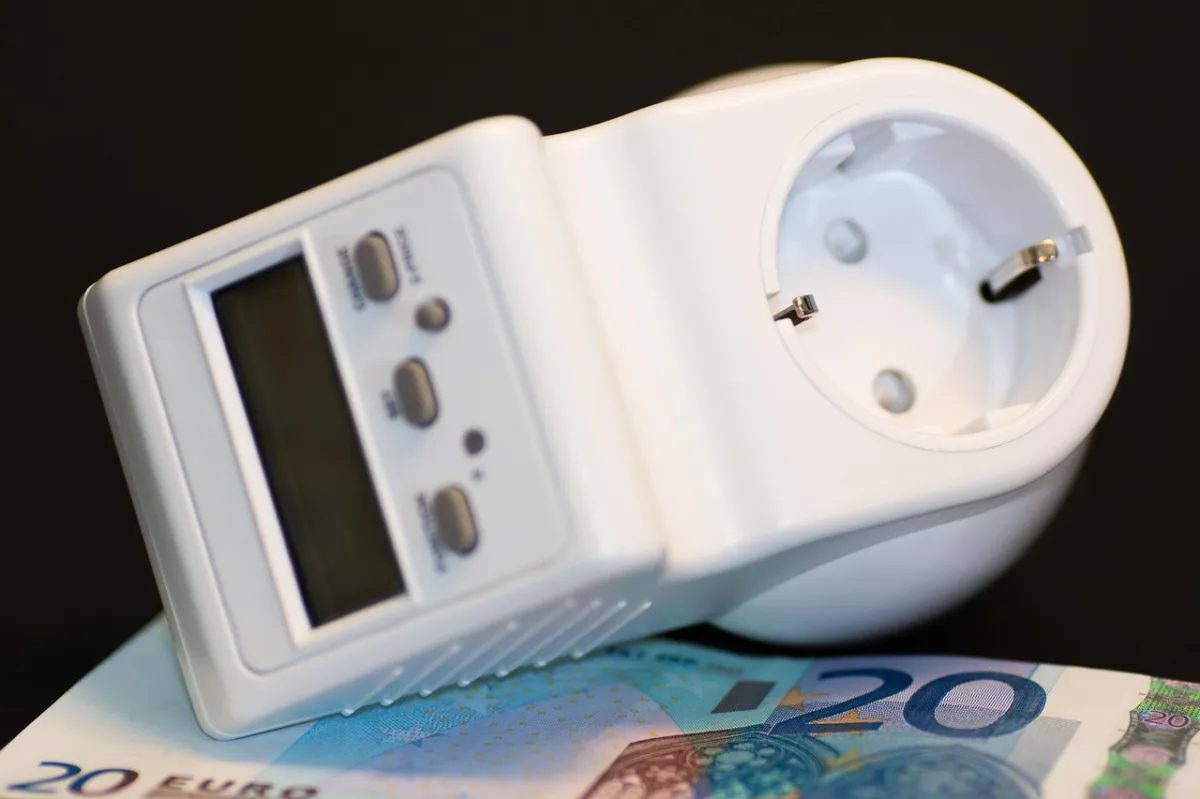 APSPDCL Launches Mandatory Prepaid Smart Metering for Government Services