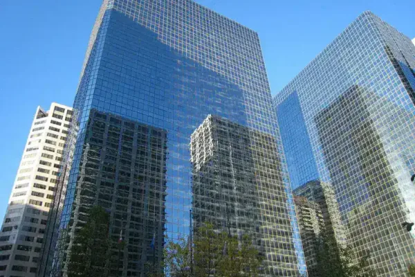 Alberta Referendum Plans Spark Concerns Over Private Investment Stability