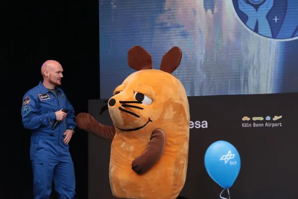 Artemis II Astronauts Inspire Next Generation in First Post-Mission Town Hall