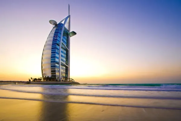 Aviation Milestone: Pilot Lands Aircraft atop Dubai Skyscraper