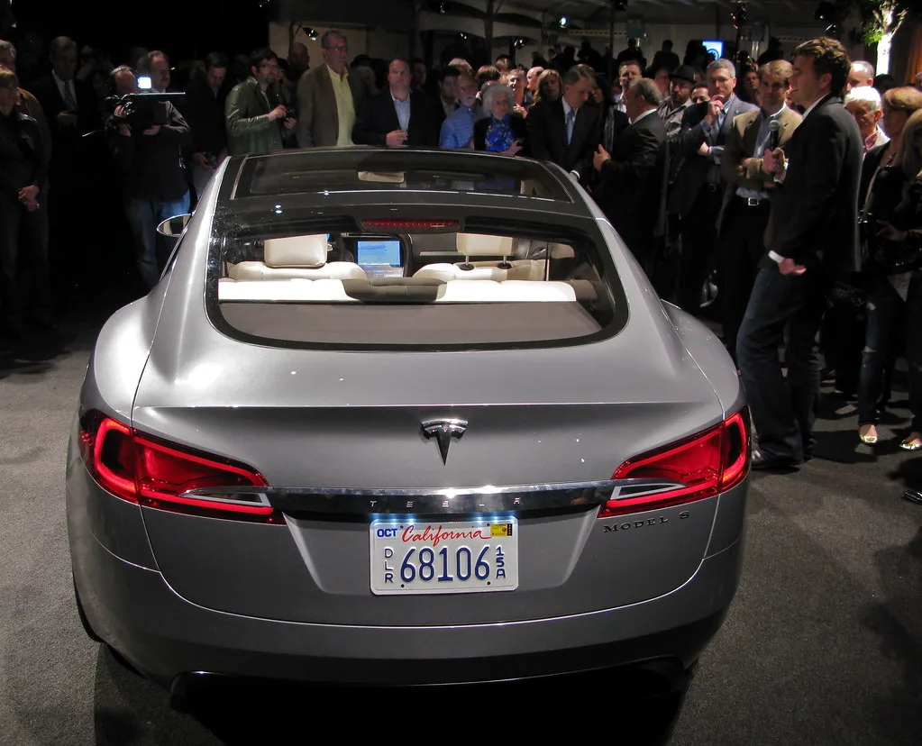 BYD Faces Battery Supply Constraints Amid Surging Demand for Flash-Charge EV Technology