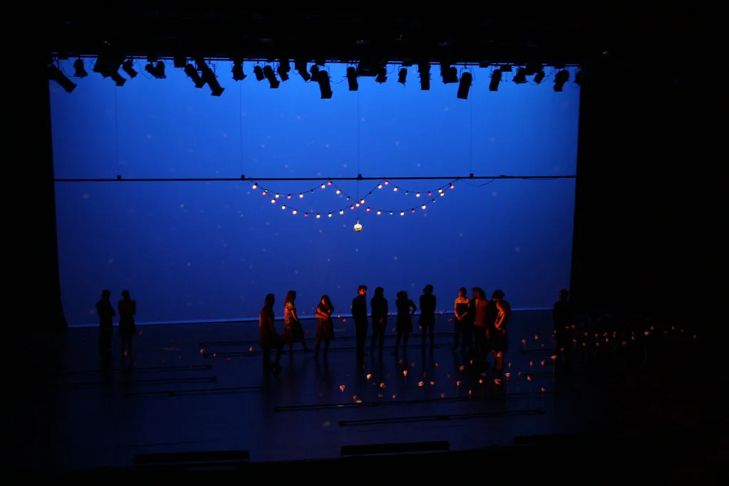 Balancing Act: J.C. Creations’ ‘Madhil Mel Poonaigal’ Examines Genre Fusion in Contemporary Theatre