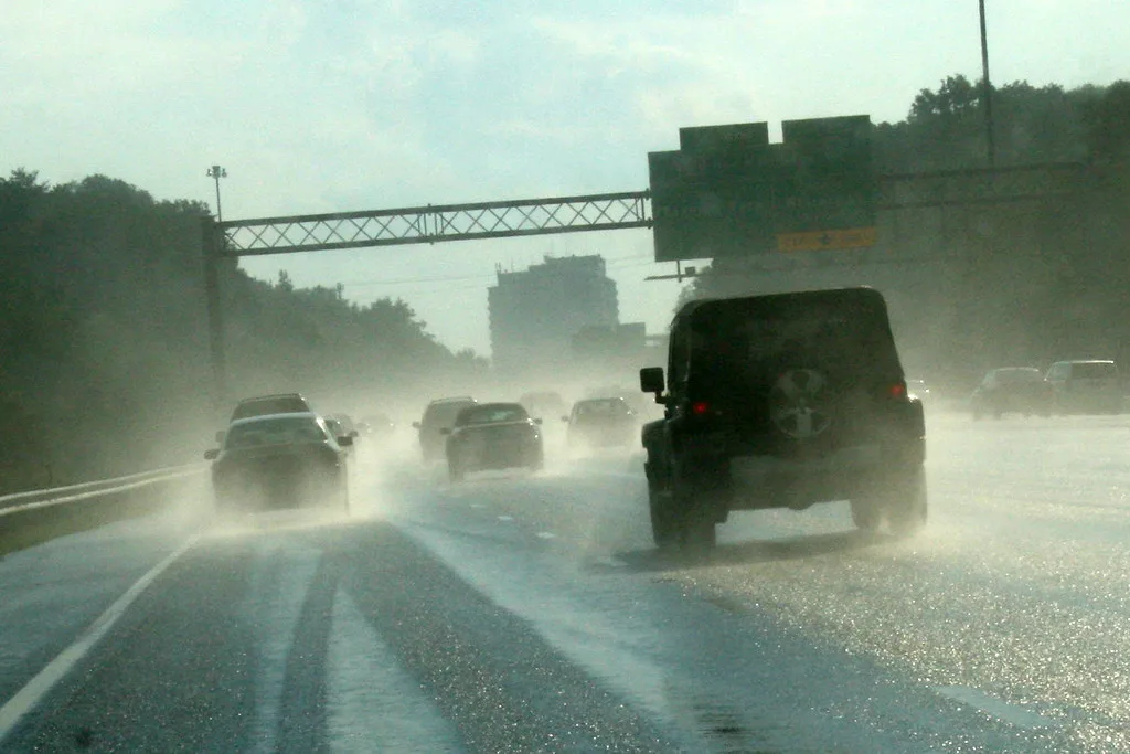 British Columbia Mandates Dashcams for Commercial Trucks Amid Safety Concerns