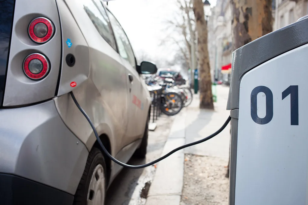 Canadian Electric Vehicle Sales Surge Following Return of Federal Rebates