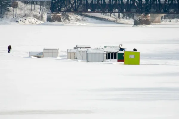 Cold Weather Concerns Stall Canadian Electric Vehicle Adoption