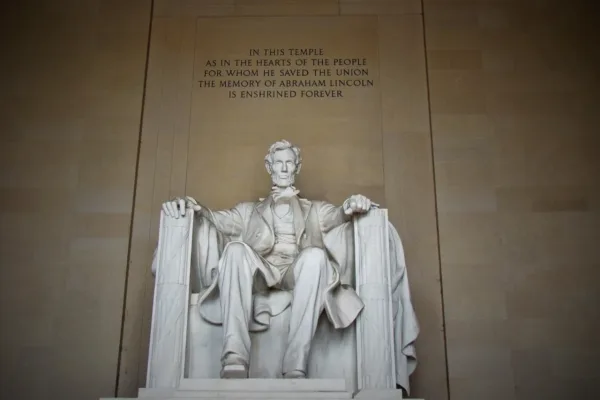 Cultural Landscape Foundation Files Lawsuit Against Lincoln Memorial Reflecting Pool Renovation