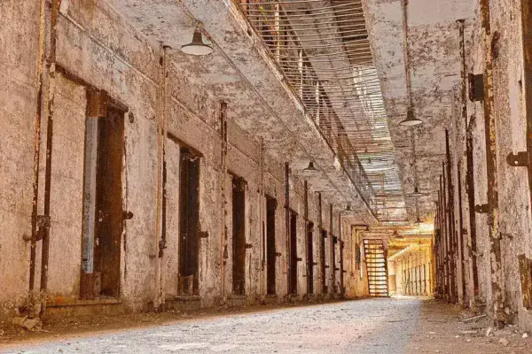 Detainees and Rights Groups Report Systematic Abuse in Israeli Facilities