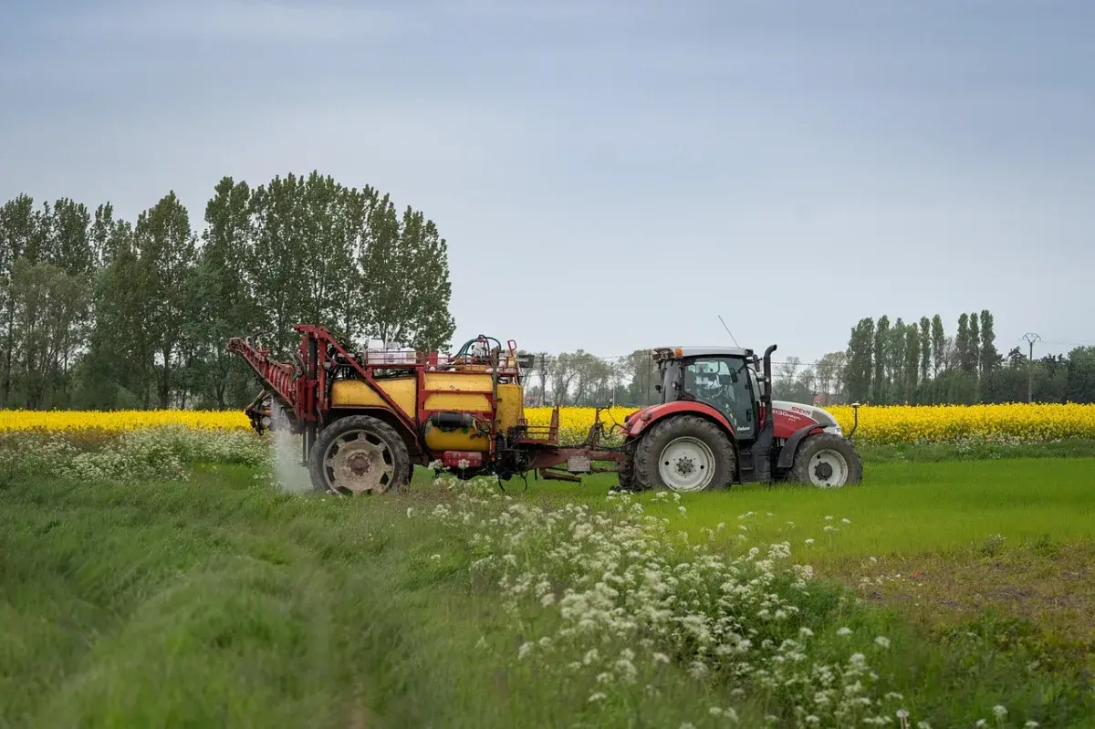 Drones Revolutionize British Agriculture with Seaweed Fertilization