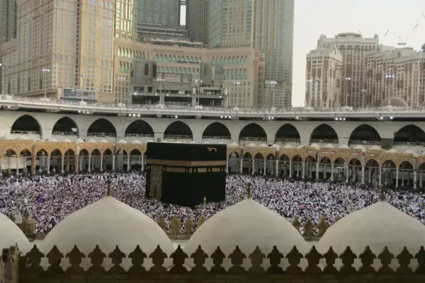 Hajj 2024: Over 1.6 Million Pilgrims Converge on Saudi Arabia Amidst Enhanced Preparations