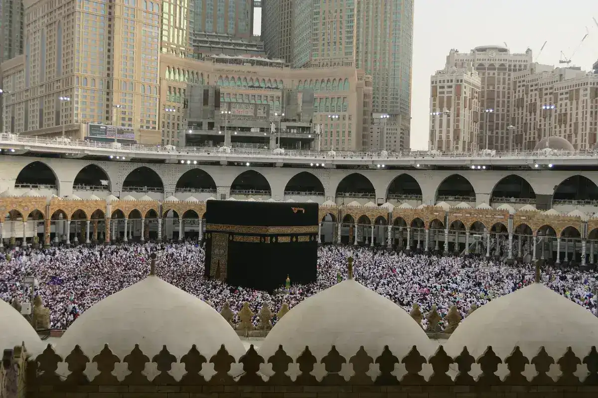 Hajj 2024: Over 1.6 Million Pilgrims Converge on Saudi Arabia Amidst Enhanced Preparations
