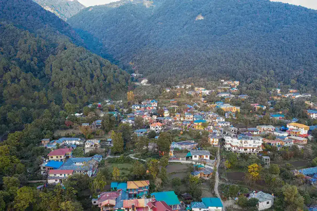 Himachal Pradesh Records High Voter Turnout in Final Phase of Panchayat Elections