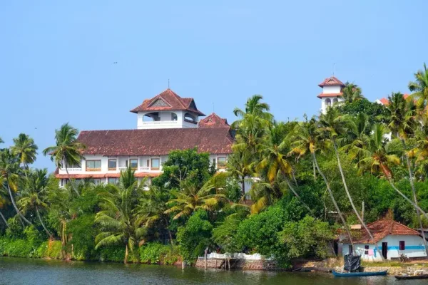ITC Hotels Expands Luxury Footprint with ₹205 Crore Acquisition of The Zuri Kumarakam