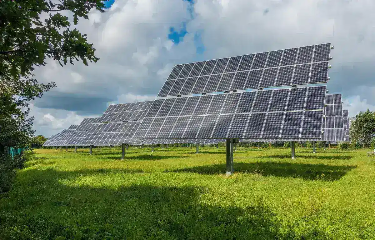 India Balances Solar Surge and Coal Reliability to Meet Record Summer Power Demand