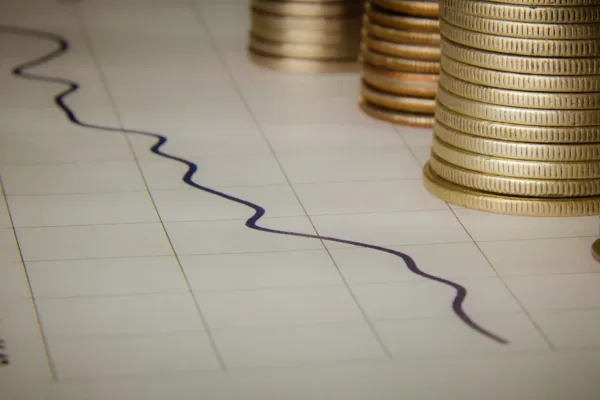 Indian Rupee Hits Historic Low Against U.S. Dollar Amid Global Market Volatility