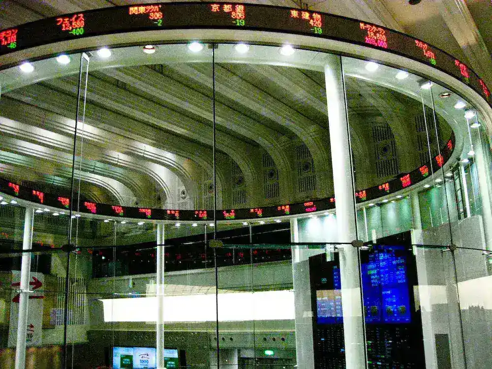 Indian Rupee Plummets to Record Low Against U.S. Dollar Amid Global Economic Headwinds