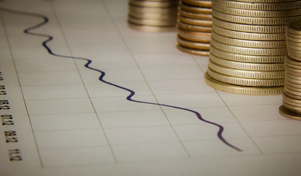 Indian Rupee Plummets to Record Low Against U.S. Dollar Amid Massive FPI Outflows