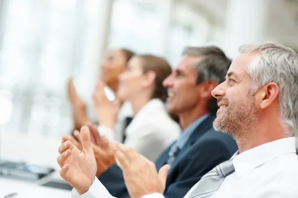 India's White-Collar Hiring Surges 6% in April Driven by Insurance and BPO Sectors