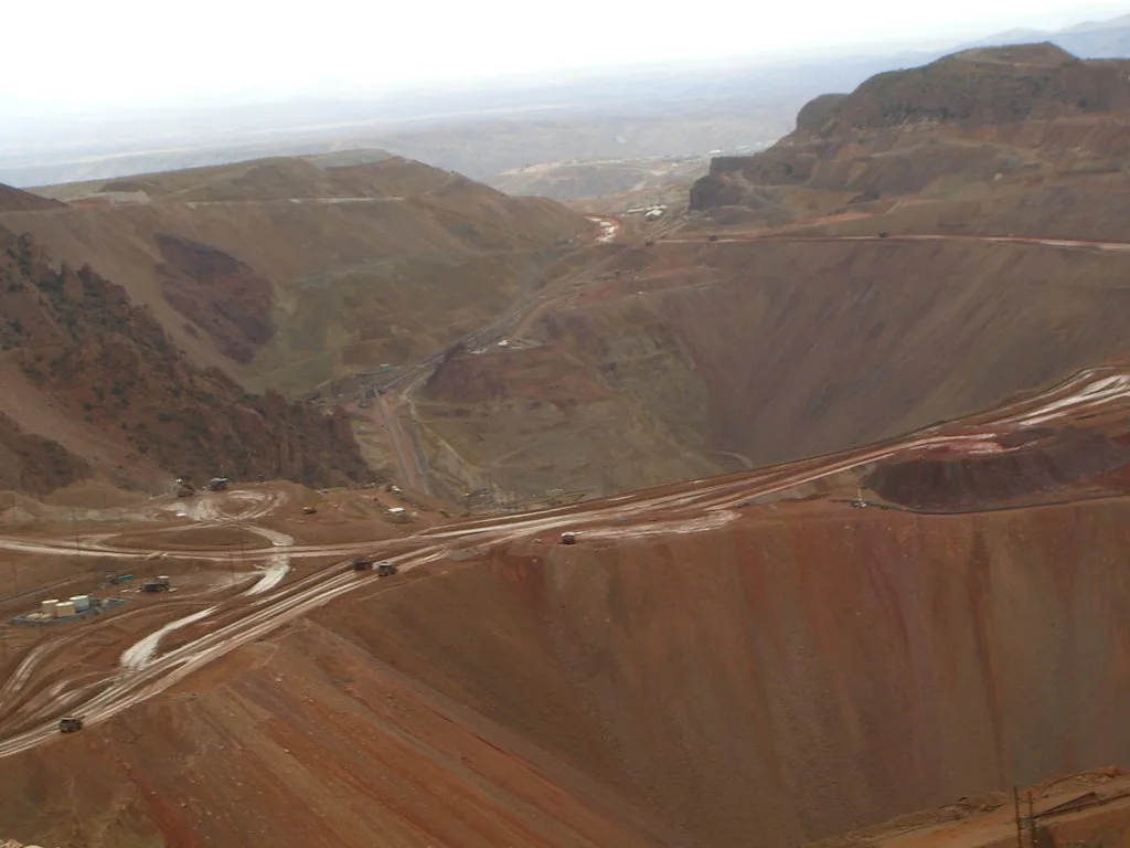Indonesia Postpones Mineral Royalty Hikes Amid Global Market Volatility