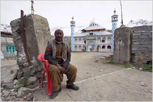 Jammu and Kashmir CM Defends L-G's Telecom Authority Amid Security Concerns