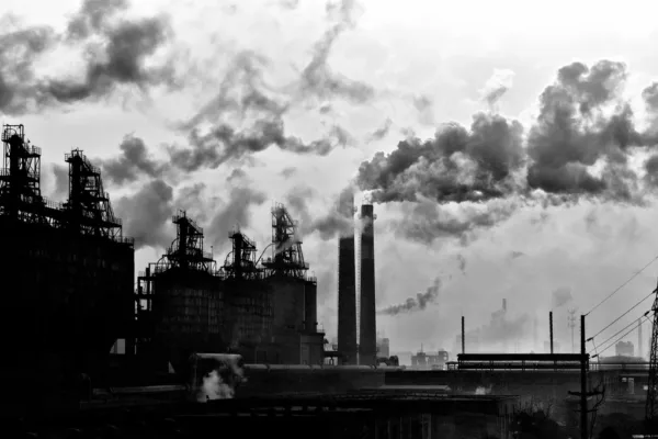 Lubricants Industry Implements Price Hikes Amidst West Asia Conflict Instability