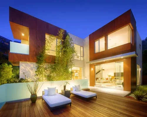 Luxury Real Estate Market Highlights: Indian Hill Property Fetches $2.8 Million