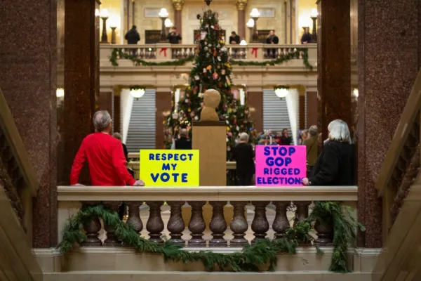 Minnesota House Democrats Stage Sit-in Over Stalled Gun Control Legislation