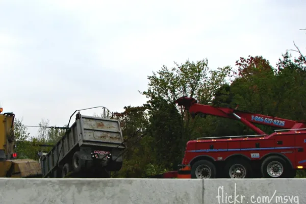National Security Alert and Industrial Accident Shake U.S. Headlines