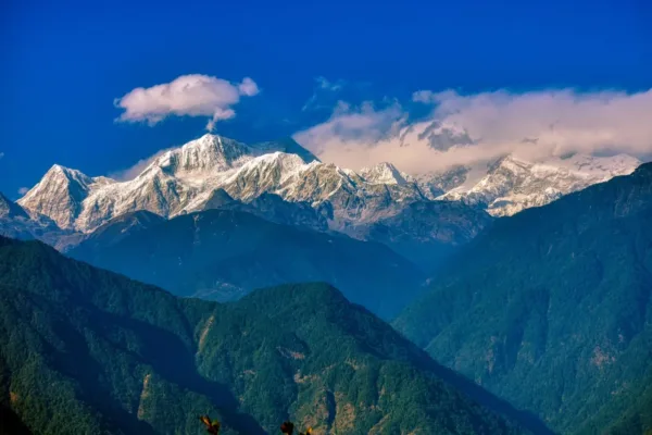 PM Modi Inaugurates Rs 4,000 Crore Development Projects in Sikkim, Hails State as ‘Ek Bharat Shreshtha Bharat’ Model
