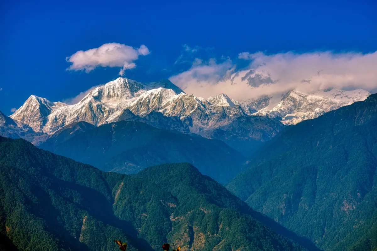 PM Modi Inaugurates Rs 4,000 Crore Development Projects in Sikkim, Hails State as ‘Ek Bharat Shreshtha Bharat’ Model