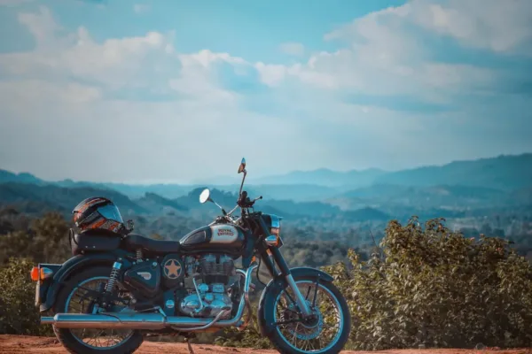 Royal Enfield Expands Iconic Bullet Lineage with New 650cc Twin-Cylinder Model