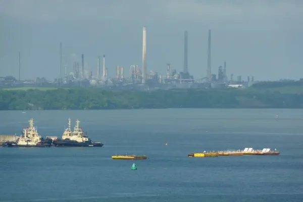 Russia's Share in Indian Oil Imports Surges Amid Geopolitical Shifts