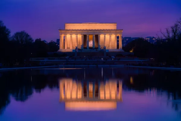 Scrutiny Mounts Over $6.9M No-Bid Contract for Lincoln Memorial Reflecting Pool