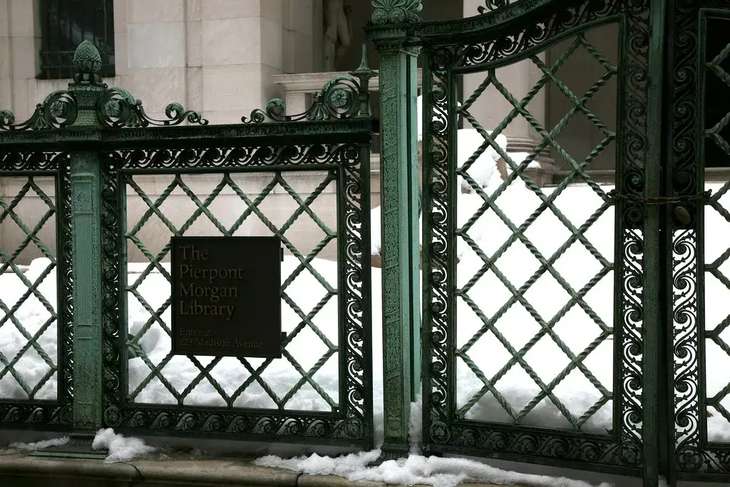 Security Breach at White House as Toddler Infiltrates North Lawn