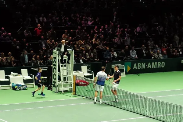 Sekulic Dominates Tyagi to Secure Spot in Championship Final
