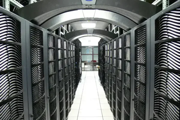 SpaceX Enters Strategic Data Center Partnership with Anthropic