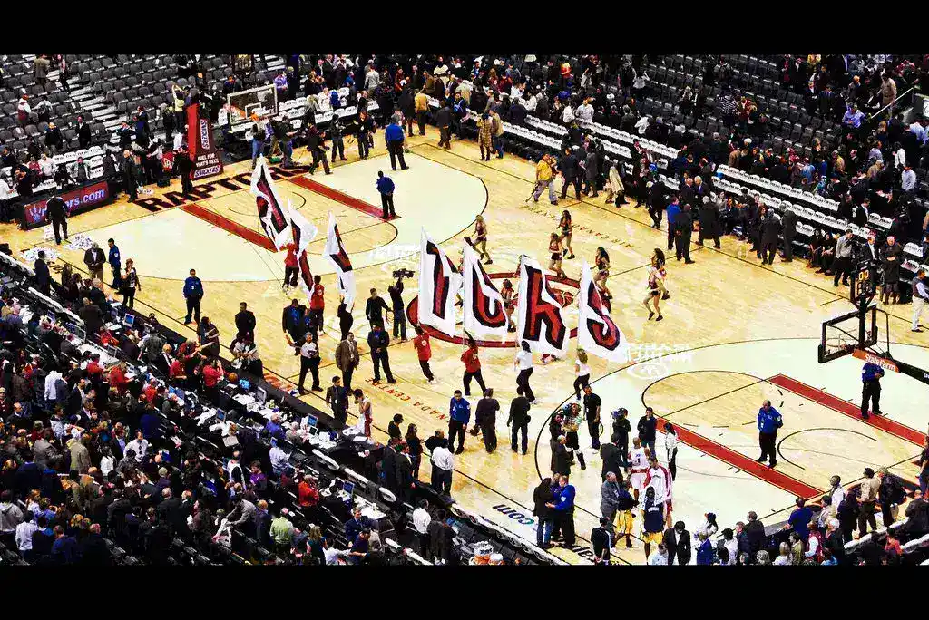 Spurs Advance to NBA Finals, Ousting Reigning Champion Thunder