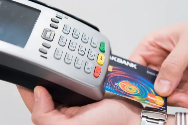 Syria Restores Credit Card Payments in Bid to Reintegrate into Global Financial System