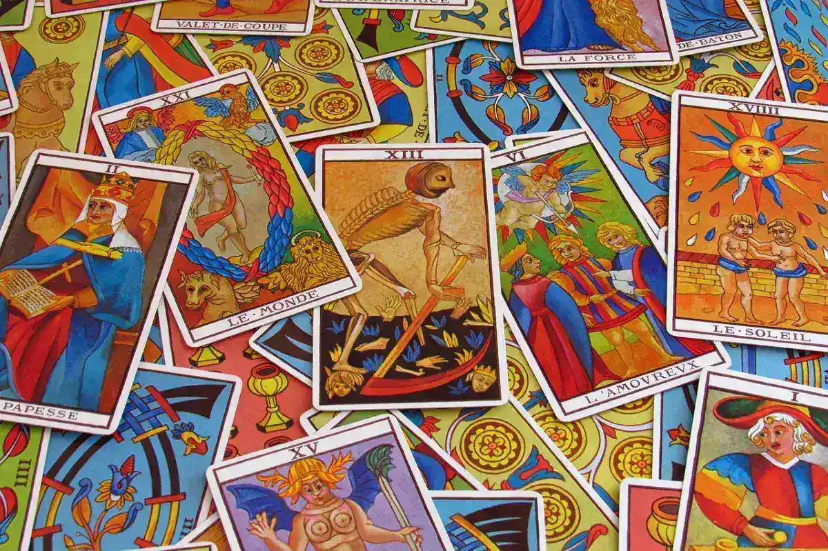 The Digital Oracle: Why Tarot Readers Are Turning to Artificial Intelligence
