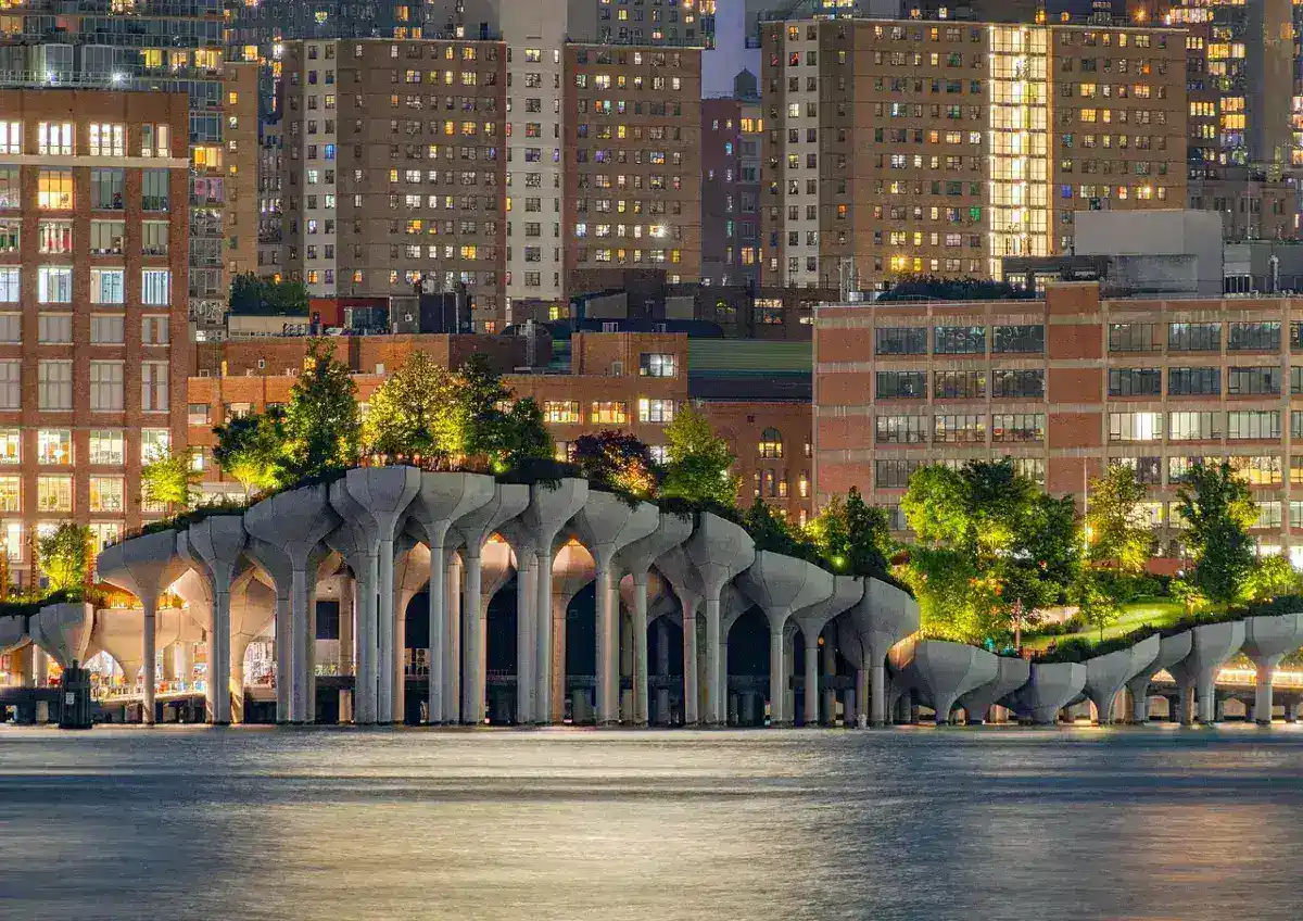 The Great Saunter: Manhattan's 32-Mile Walking Phenomenon