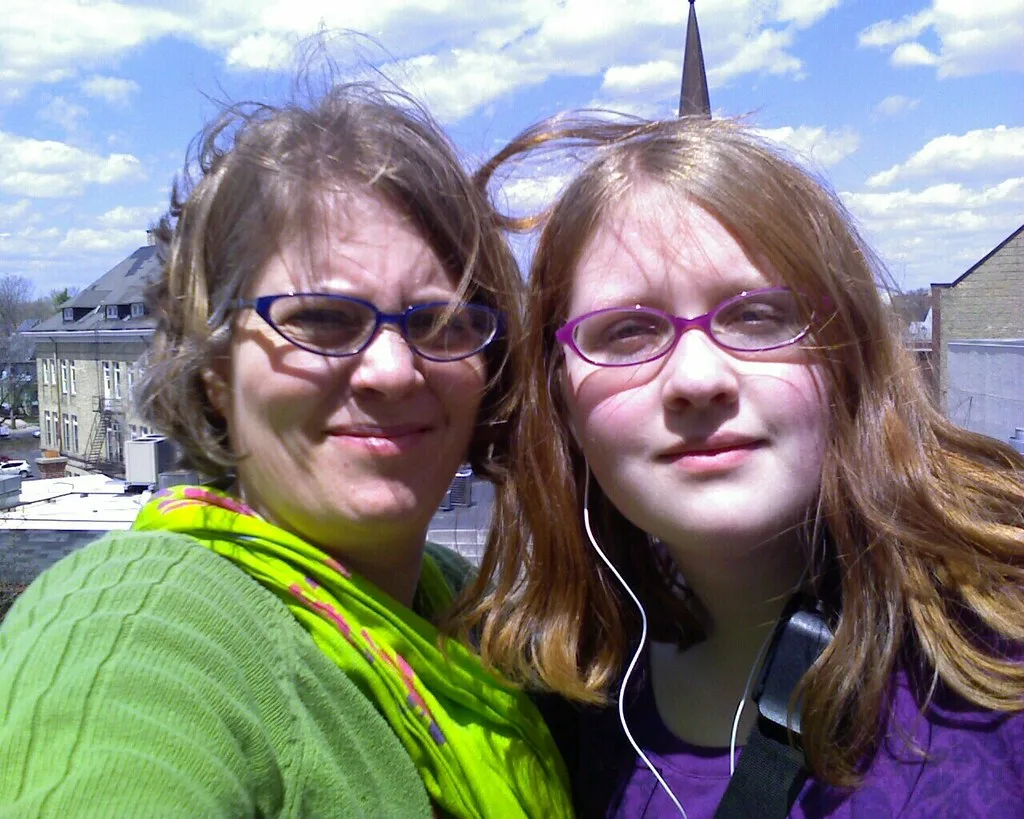 The Rise of AI-Generated Mother's Day Content: How Google Gemini and ChatGPT are Reshaping Personal Expression