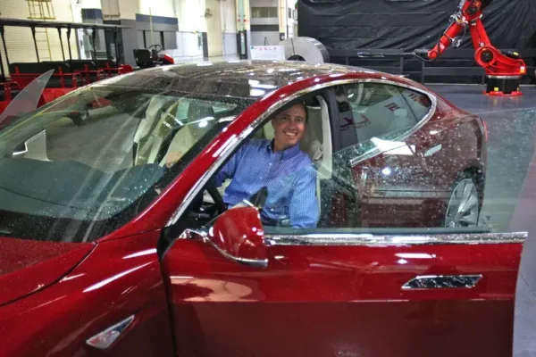 Trump Announces 25% Tariff Hike on European Union Automobiles