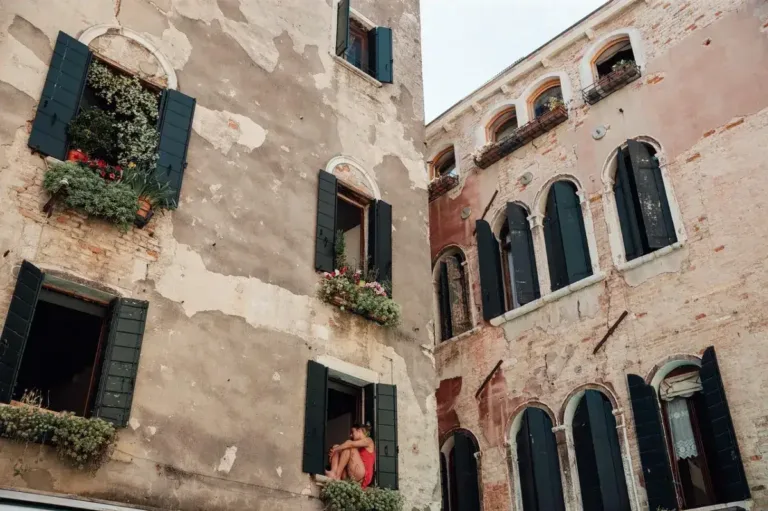 Under the Stars: The Italian Cinematic Escape Now Available to Global Audiences