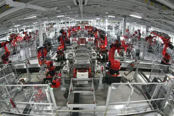 West Asia Instability Triggers Manufacturing Contraction in April