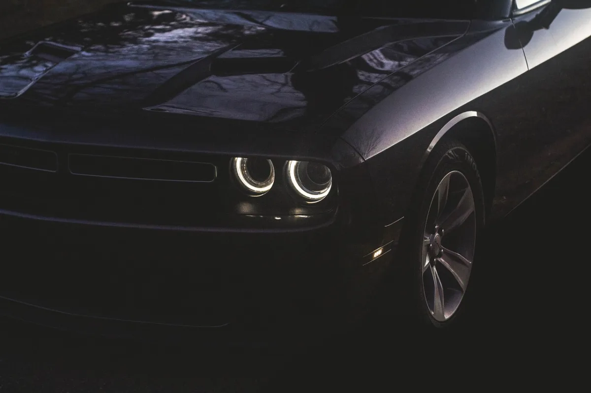 Public Outcry Over Blinding Headlights Prompts Federal Review in Canada
