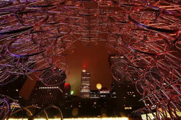 Trump Arch Will Need Red Lights, F.A.A. Says