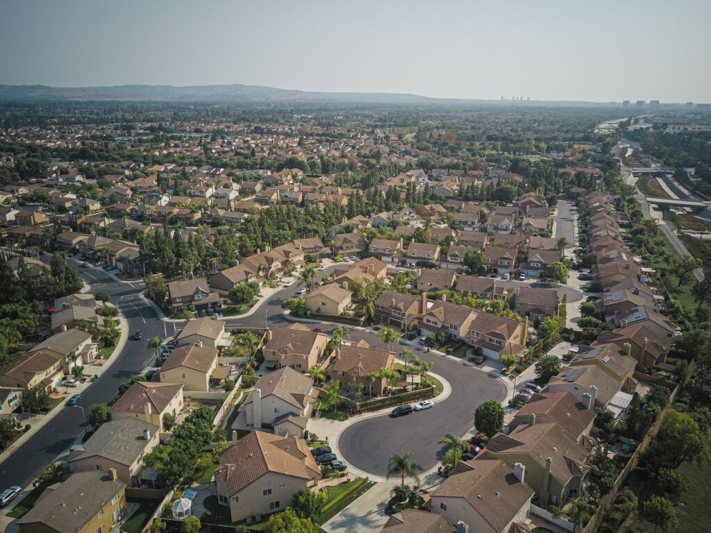 Trump Dismisses Housing Crisis Concerns as Market Pressures Mount
