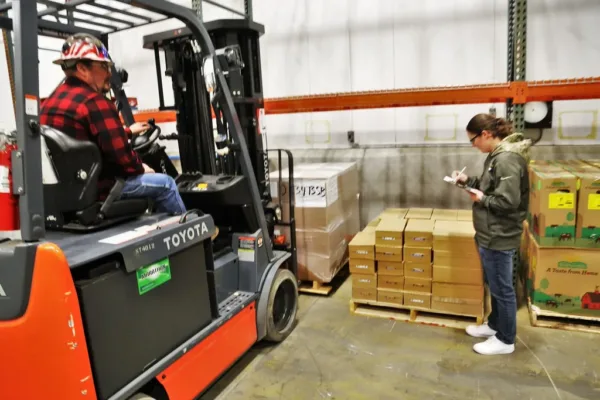 UK Ministers Face Pressure as Logistics Leaders Warn of Food Supply Vulnerabilities