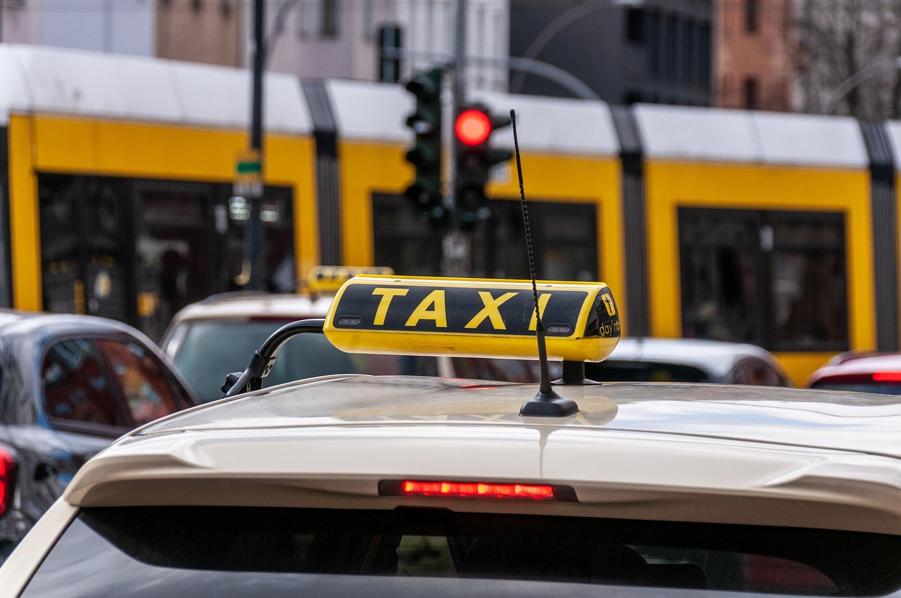 Hyderabad Officials Emphasize Sustainable Public Transport to Combat Chronic Traffic Congestion