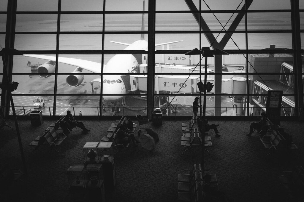 Indian Government Considers Easing Cross-Ownership Rules Between Airlines and Airports