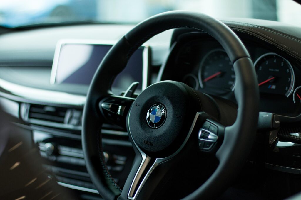 Mercedes-Benz Navigates Economic Headwinds with 9% Growth in First Half of 2024